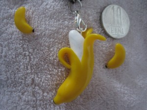 accesorii-cu-banane-pandantiv-cercei-banane
